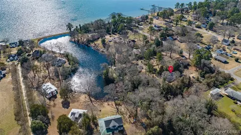 1495 Laurens Rd, Gloucester Point, VA 23062 photo 3