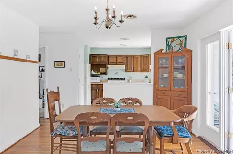 6850 Fox Mill Ct, Gloucester, VA 23061 photo 11