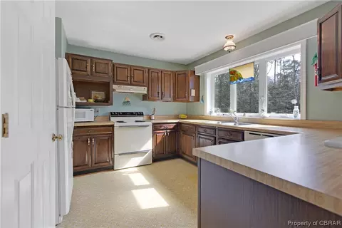 6850 Fox Mill Ct, Gloucester, VA 23061 photo 12