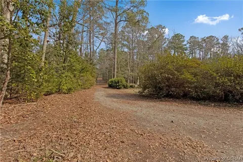 6850 Fox Mill Ct, Gloucester, VA 23061 photo 42