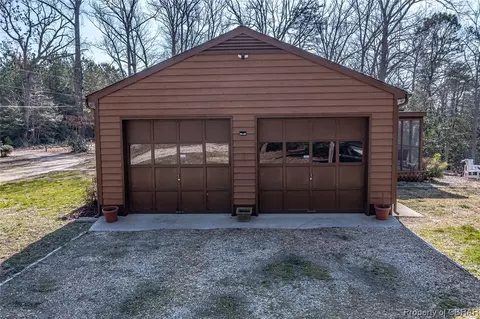 433 Long Point Ln, Topping, VA 23169 photo 38