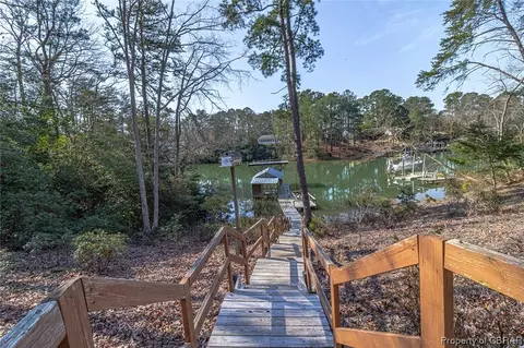433 Long Point Ln, Topping, VA 23169 photo 41