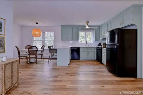 299 E Queens Dr, Williamsburg, VA 23185 photo 10