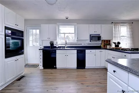 105 Semple Rd, Williamsburg, VA 23185 photo 5