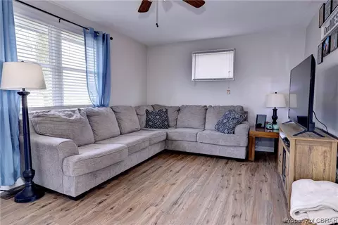 105 Semple Rd, Williamsburg, VA 23185 photo 3
