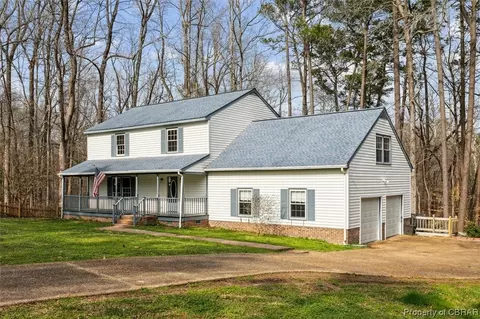 7569 Gloucester Village Dr, Gloucester, VA 23061 photo 34