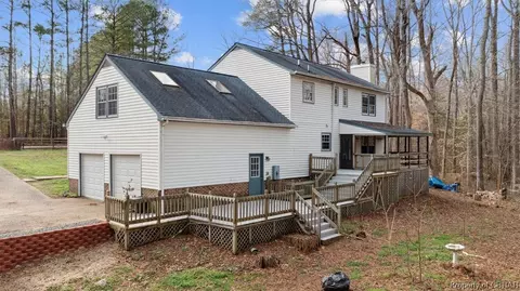 7569 Gloucester Village Dr, Gloucester, VA 23061 photo 35