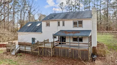 7569 Gloucester Village Dr, Gloucester, VA 23061 photo 36