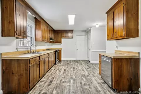 7569 Gloucester Village Dr, Gloucester, VA 23061 photo 16
