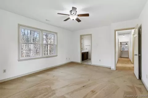 7569 Gloucester Village Dr, Gloucester, VA 23061 photo 26