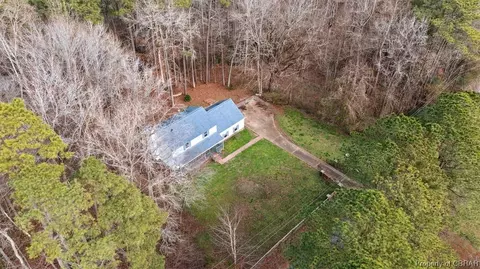 7569 Gloucester Village Dr, Gloucester, VA 23061 photo 45