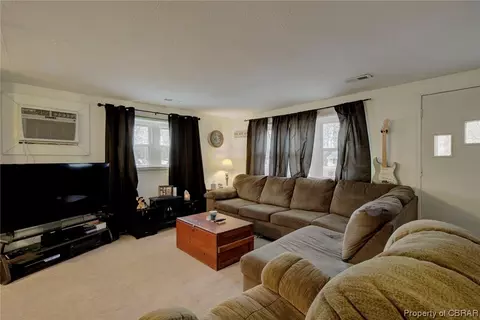 11065 Woods Cross Rd, Gloucester, VA 23061 photo 6