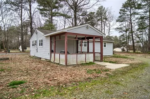 11065 Woods Cross Rd, Gloucester, VA 23061 photo 5