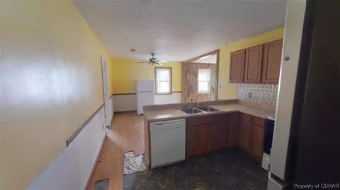 4233 Aberdeen Creek Rd, Gloucester, VA 23061 photo 17