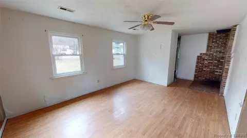 4233 Aberdeen Creek Rd, Gloucester, VA 23061 photo 8