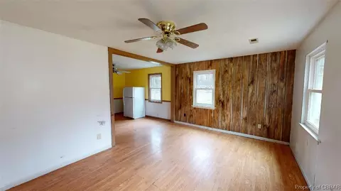 4233 Aberdeen Creek Rd, Gloucester, VA 23061 photo 4
