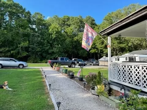 251 Ivison Ln, Mathews, VA 23109 photo 3