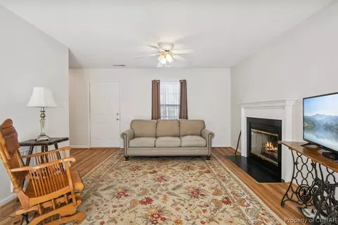8473 Kitchener Dr, Gloucester, VA 23061 photo 10