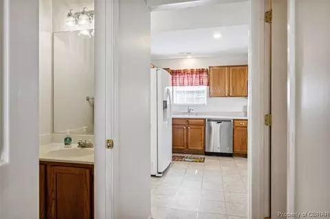 8473 Kitchener Dr, Gloucester, VA 23061 photo 19