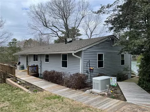 195 Pine Cv, Topping, VA 23169 photo 4