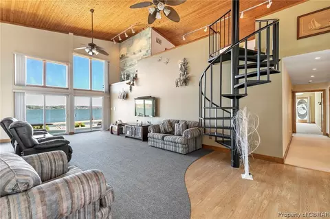 11600 11602 Parnassus Ln, Gloucester, VA 23061 photo 5