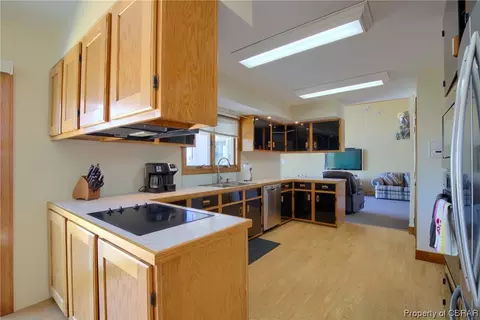 11600 11602 Parnassus Ln, Gloucester, VA 23061 photo 8