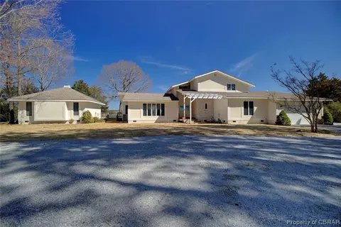 11600 11602 Parnassus Ln, Gloucester, VA 23061 photo 3