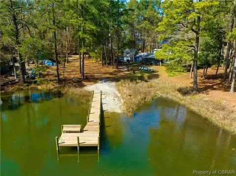 11198 Piankatank Dr, Gloucester, VA 23061 photo 4