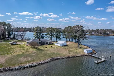84 Toulson Ave, Reedville, VA 22539