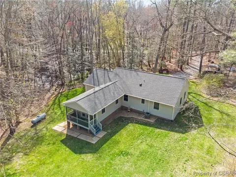 8187 Pinetta Rd, Gloucester, VA 23061 photo 5