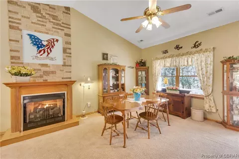 8187 Pinetta Rd, Gloucester, VA 23061 photo 7