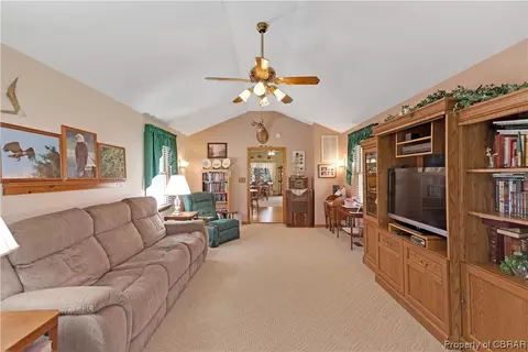 8187 Pinetta Rd, Gloucester, VA 23061 photo 17