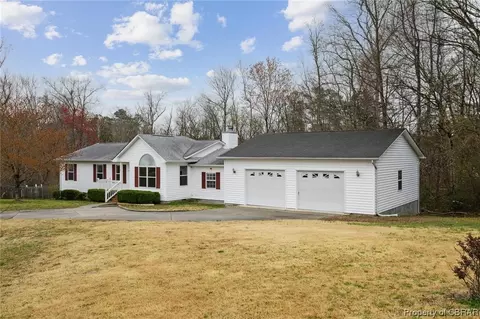 6753 Cox Ave, Gloucester, VA 23061 photo 3