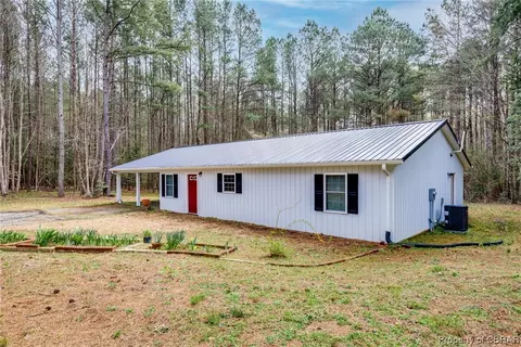 6850 Cherokee Ln, Gloucester, VA 23061