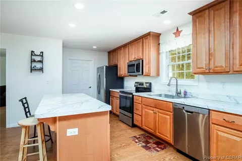6850 Cherokee Ln, Gloucester, VA 23061 photo 6