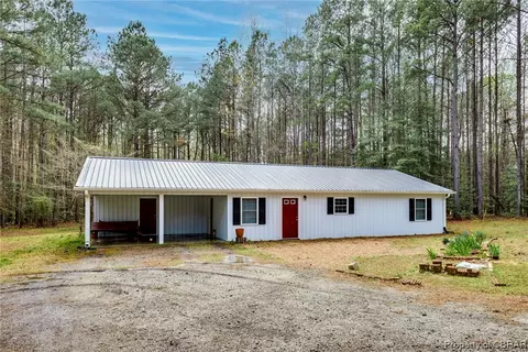 6850 Cherokee Ln, Gloucester, VA 23061 photo 2
