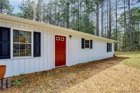 6850 Cherokee Ln, Gloucester, VA 23061 photo 3