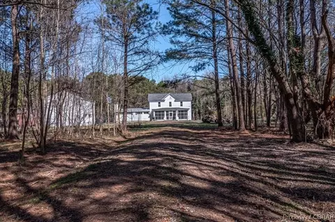 1847 Windmill Point Rd, White Stone, VA 22578