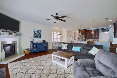 7580 Villa Ct, Gloucester Point, VA 23062 photo 4