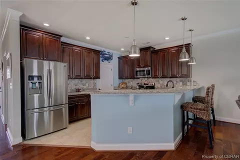 7580 Villa Ct, Gloucester Point, VA 23062 photo 5