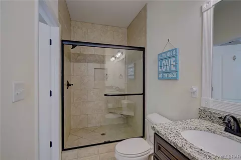 7580 Villa Ct, Gloucester Point, VA 23062 photo 16