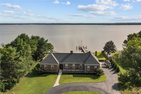 19725 Tidewater Trl, Tappahannock, VA 22560