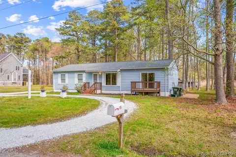 115 Stillwater Ln, Yorktown, VA 23692