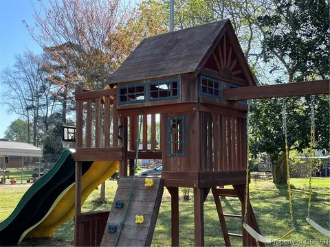 1350 Euclid Blvd, West Point, VA 23181 photo 9