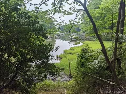 00 Rocky Point Landing Lndg, Cobbs Creek, VA 23035