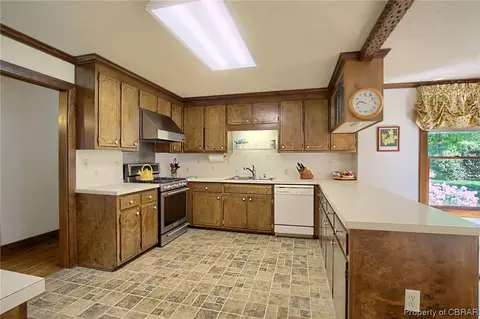 4823 Primrose Path, Gloucester, VA 23061 photo 12