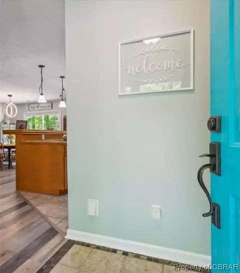 9932 Bacons Ln, Gloucester, VA 23061 photo 5
