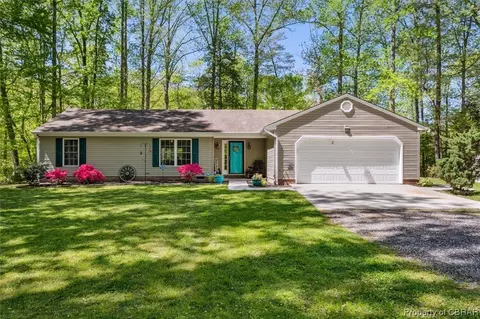 9932 Bacons Ln, Gloucester, VA 23061 photo 2