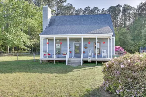 5554 Ark Rd, Gloucester, VA 23061