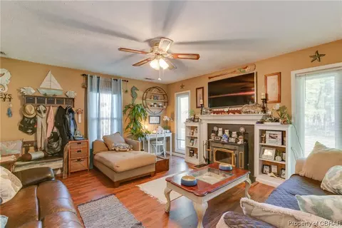 5554 Ark Rd, Gloucester, VA 23061 photo 9